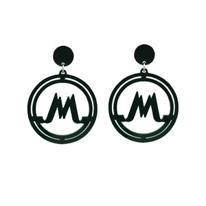 MEA MIO kleine logo oorbellen zwart - www.meamio.com