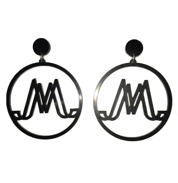 MEA MIO logo oorbellen zwart - www.meamio.com